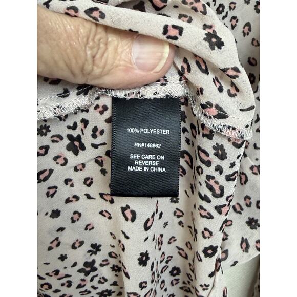 Torrid Women's Tunic Blouse Sz 4 Tan W/ Pink Black Print Flowy Semi Sheer Beach - Picture 12 of 16